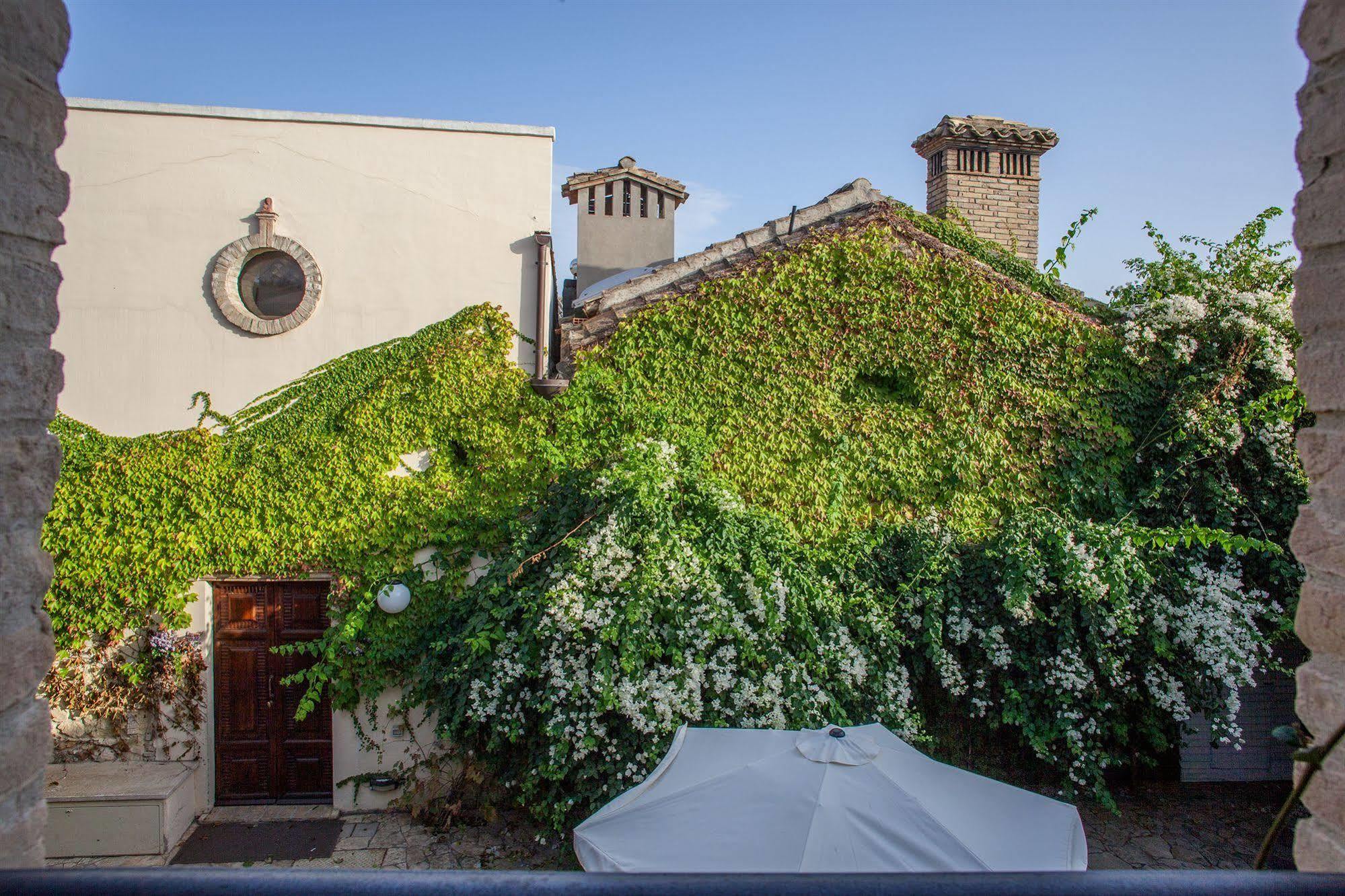 Corte Cristina & Suites Quartucciu Luaran gambar